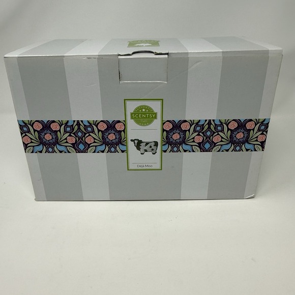 SCENTSY DEJA MOO COW ELECTRIC FULL SIZE WAX WARMER MELTER NEW IN BOX